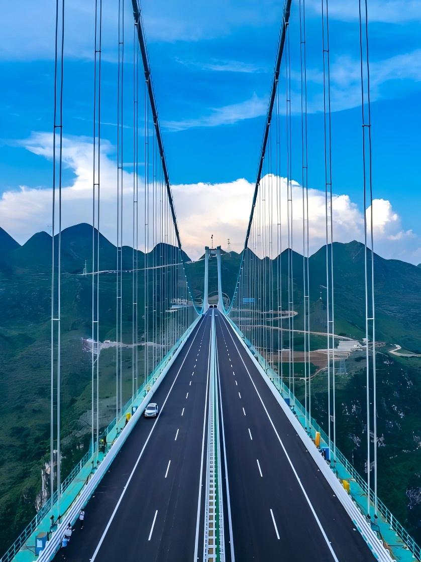 不容错过-花江峡谷大桥(1).jpg